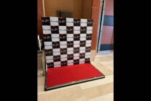 Frame 988665560